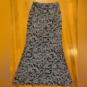 St. John Evening by Marie Gray Black Bejeweled Evening Skirt Size 4 stretchy